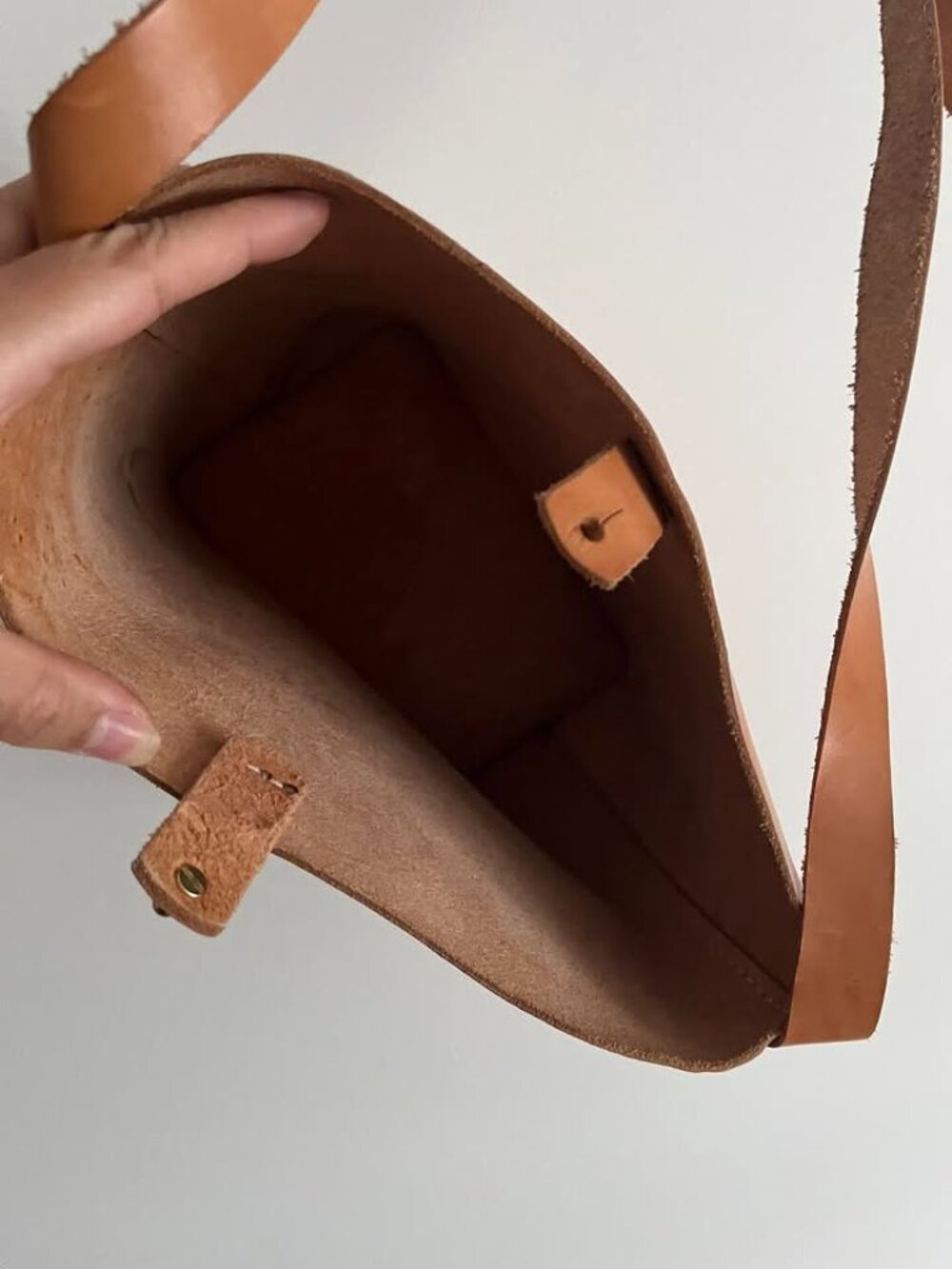 Luna Goods Vegetable tanned leather crossbody bag NEW - Picture 4 of 4